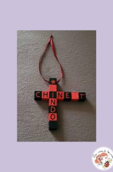 Croix décorative Indochine à suspendre